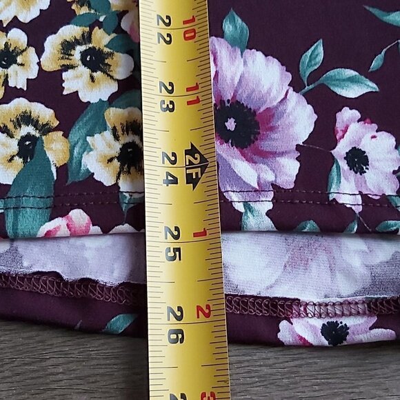 White Birch Floral Print Long Sleeve Boat Neck Crisscross Top - Size Small - Picture 6 of 7